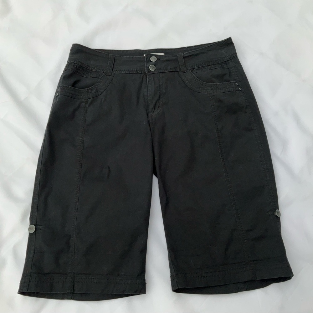 Ricki’s Black Bermuda Shorts - Size 4